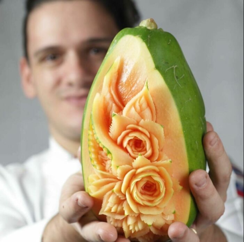 12 Mesmerizing Food Carvings By World Champion Daniele Barresi