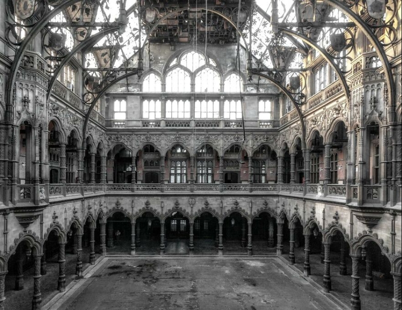 I Photographed An Abandoned Building From The 15th Century, And Here’s The Result