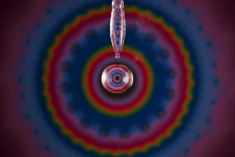 Incredible reflections in a drop of water
