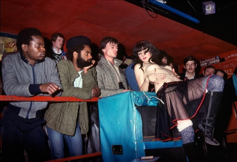 Strip clubs of the Pigalle district - the hot bottom of Paris in the 1970s