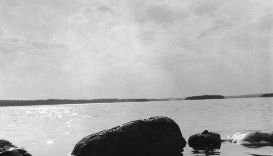 Auto-retratos Arno Rafael minkkinena Desnudo