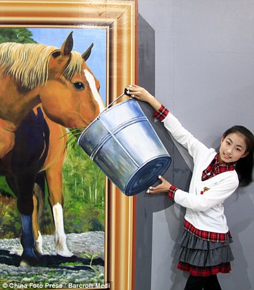 Exhibition of 3D paintings in China