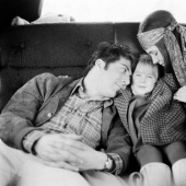 75 años de edad Dustin Hoffman!