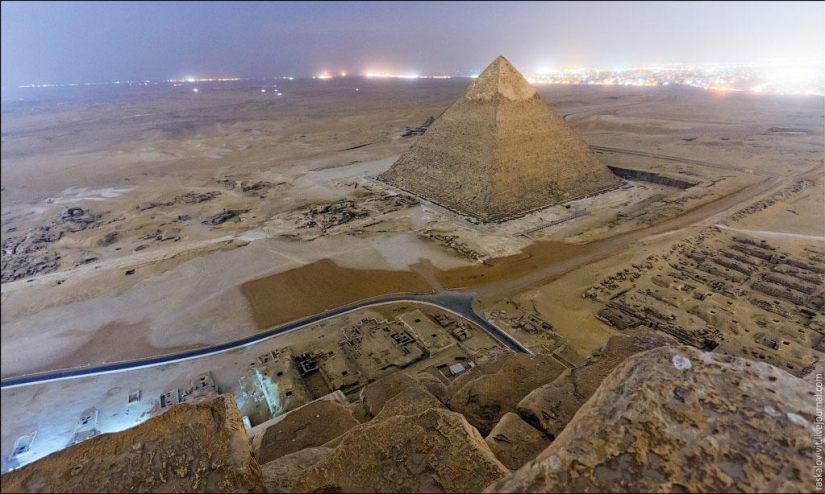 Moscú rufer subió las pirámides de egipto