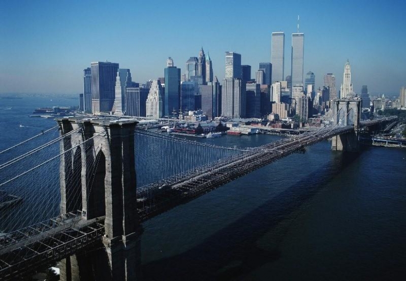 10 increíbles historias de la "vida" de el puente de Brooklyn