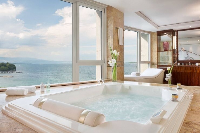 10 most expensive hotel rooms in the world