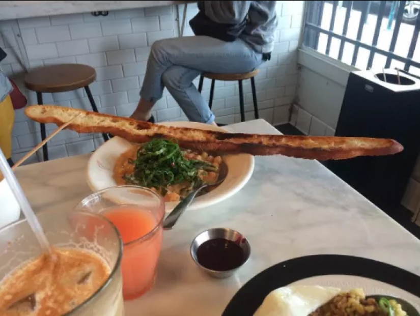 19 signs hypstercom restaurant that knows a lot about distortions