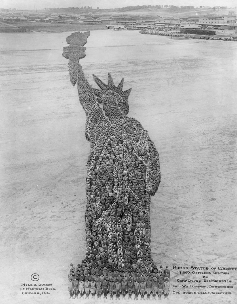 1917-1918 years: a large-scale group Patriotic photo Arthur Mola
