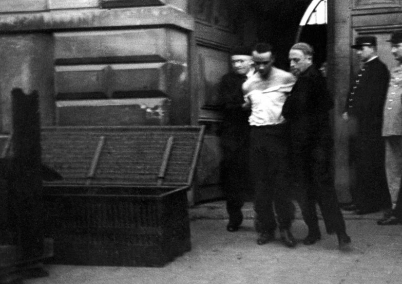 1939: la última ejecución pública en Francia en la guillotina