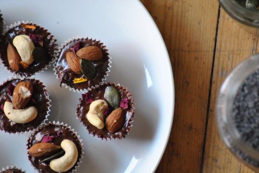 5 of the most delicious cupcakes, which should make at least one more time