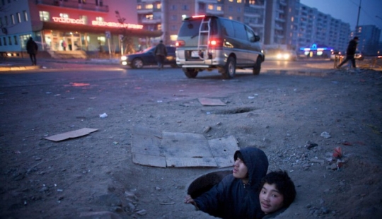 9 modern communities throughout the world who live under the ground