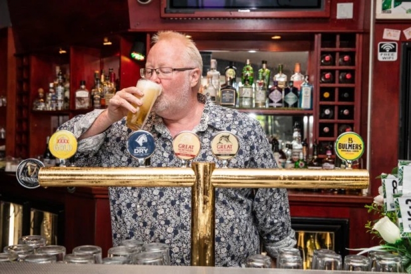 A breath of freedom: in Australia opened pubs after quarantine, but not so simple