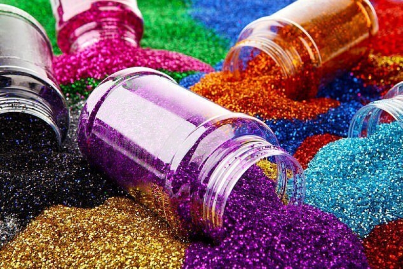 A deadly glitter: environmentalists call to ban glitter