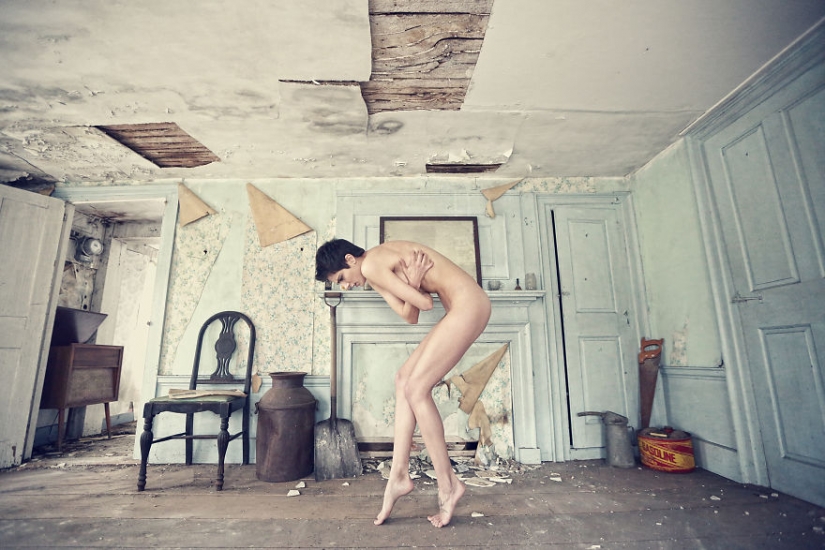 A terrible beauty: photographer transforms abandoned places in the dark and erotic fantasies