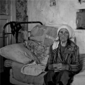 "Adiós, olvidado de Rusia!": ¿por qué un fotógrafo de Bryansk alivia la desaparición de la aldea