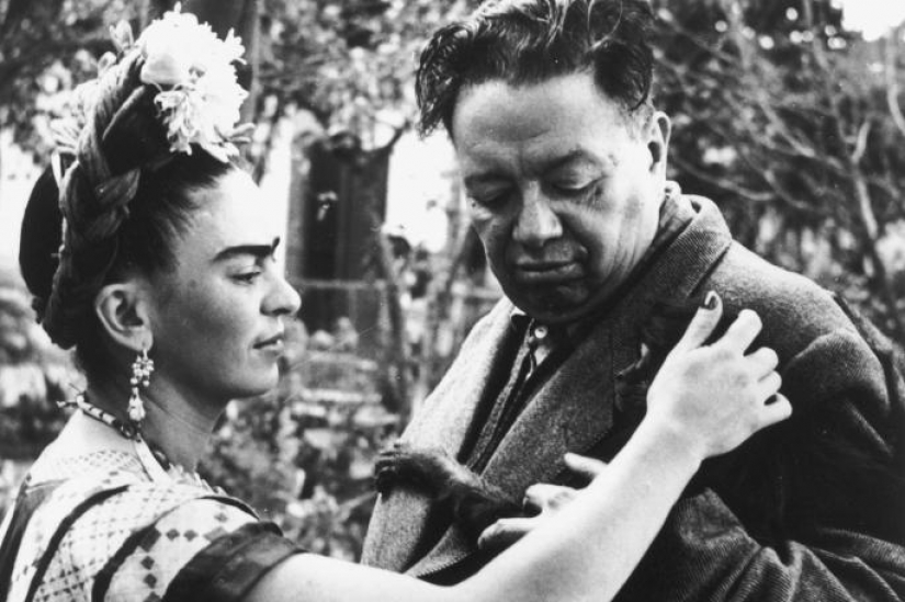 All the works of the great Frida Kahlo in one place: Google has been collecting the artist's works from around the world