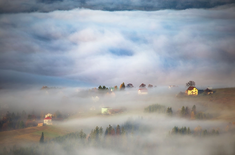 Amazing scenery in the arms of fog