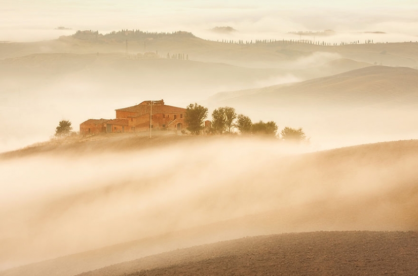 Amazing scenery in the arms of fog