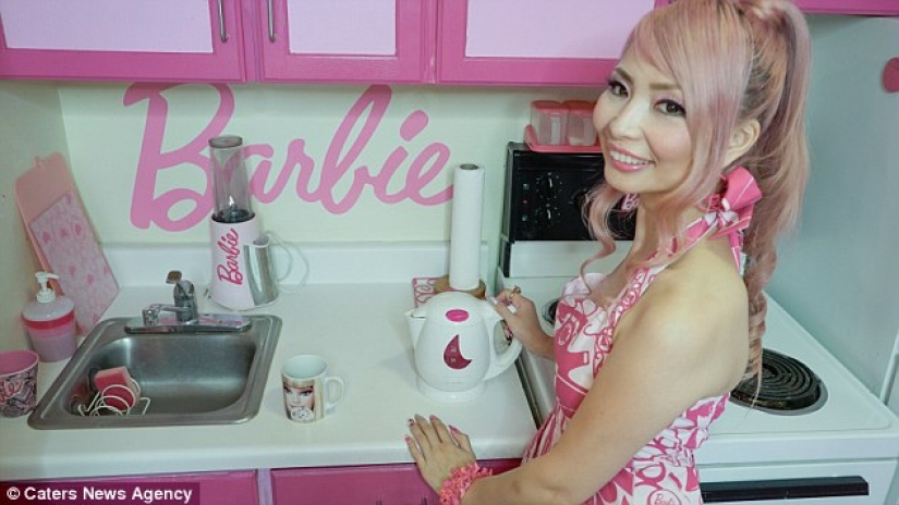 American pulled 70 thousand dollars to turn your home into a Barbie dream house