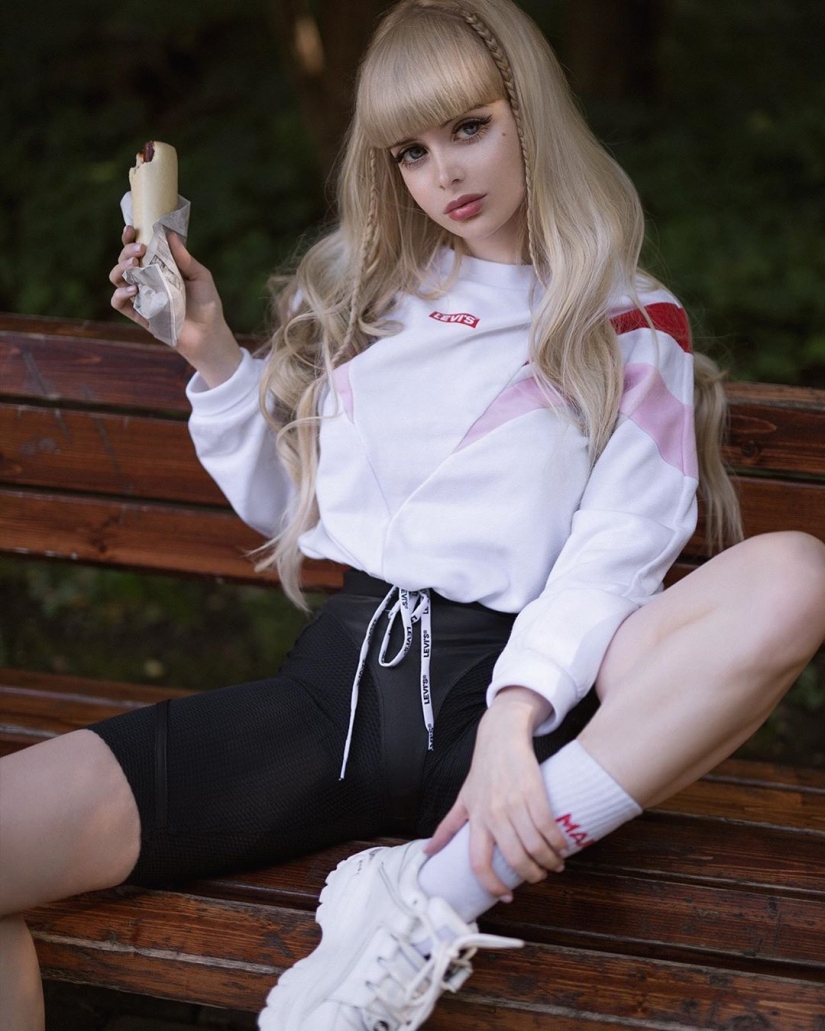 Angelica Kenova — the girl from which parents made a living Barbie doll