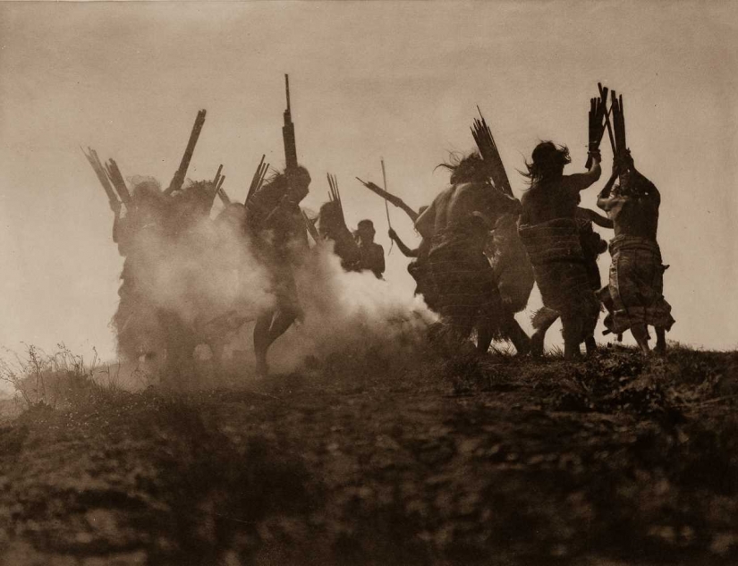 Años 1904-1924: la vida de los Indios de América del Norte fotos de Edward Curtis