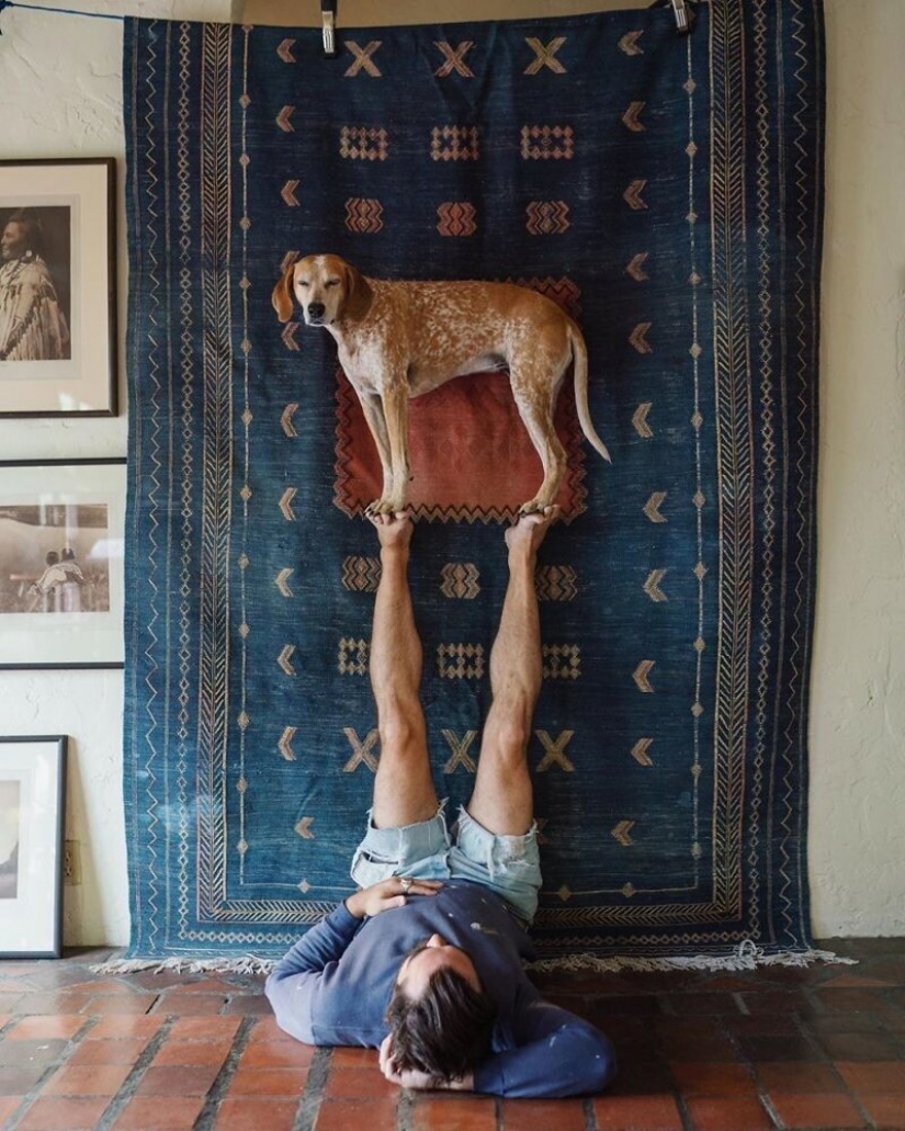 As a traveling photographer Theron Humphrey and his dog Maddie