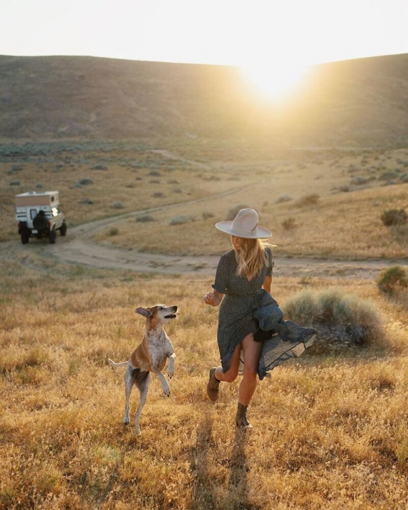 As a traveling photographer Theron Humphrey and his dog Maddie