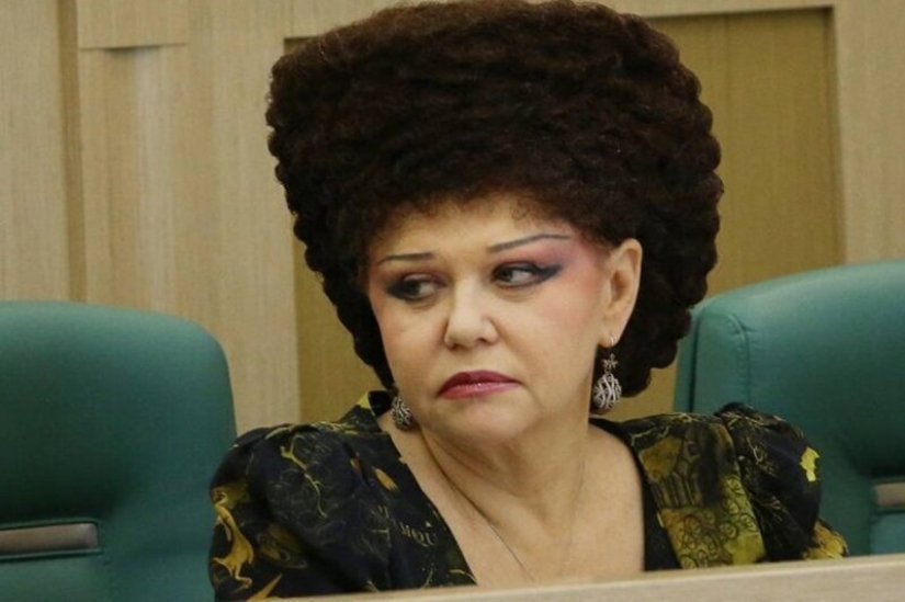 As Valentina Petrenko looked earlier without his famous hairstyle