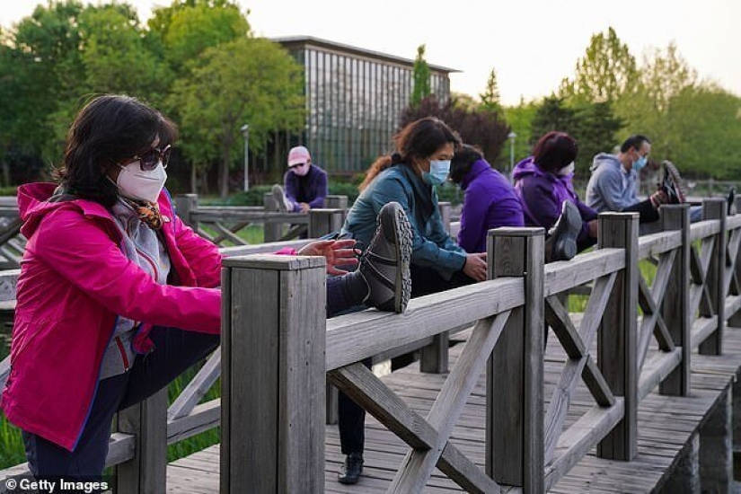 Attention runners! Why not wear a mask while Jogging