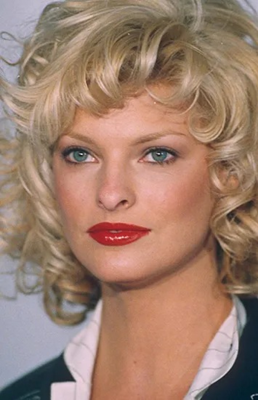 Beauty in the past: models who ruined her looks with plastic