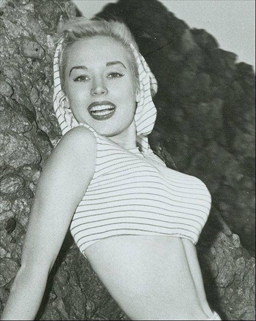 Betty Brosmer — el dueño de las más bellas figuras de 50 años