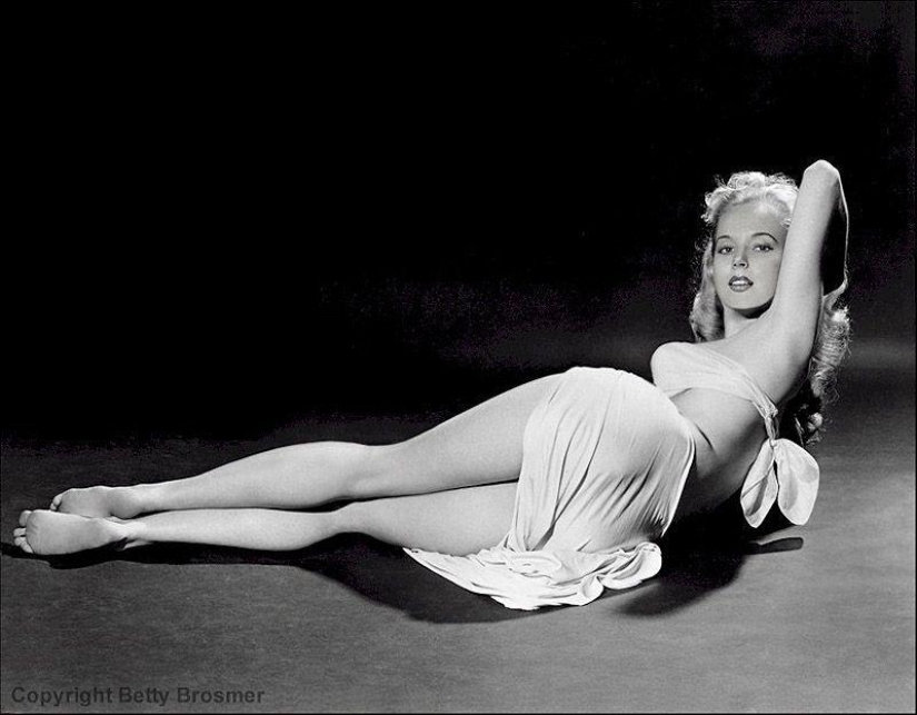 Betty Brosmer — the owner of the most gorgeous figures 50 years