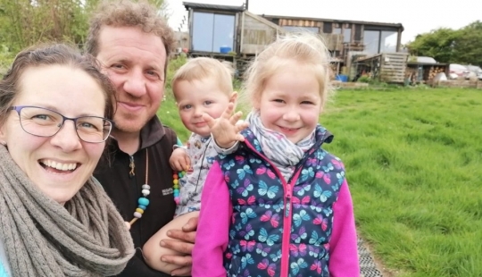 Beyond civilization: the family of Britons living a fully Autonomous life on the farm