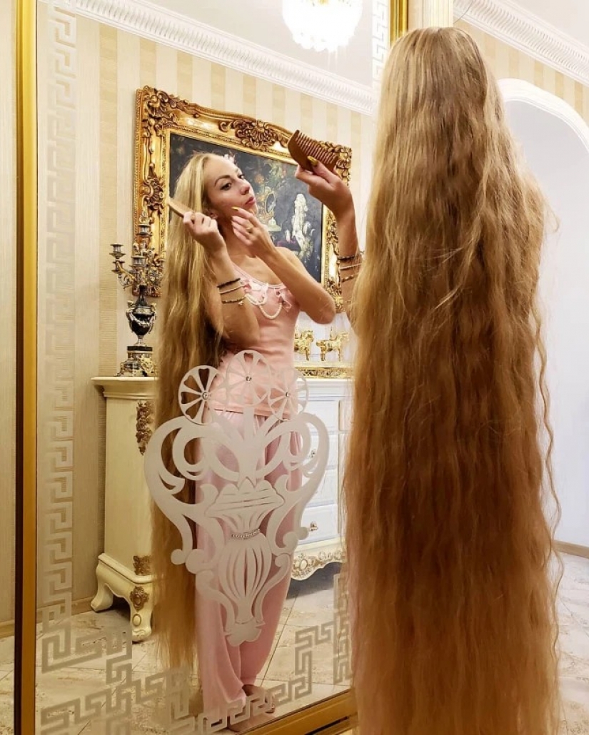 Braid-beauty: long-haired Ukrainian became the object of desire of a thousand men