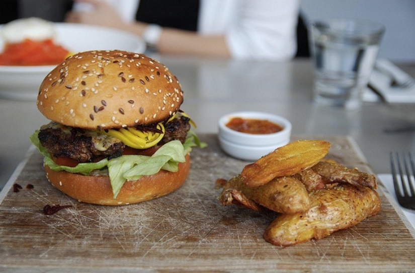 Burger: la historia de la comida tomó al mundo por la tormenta