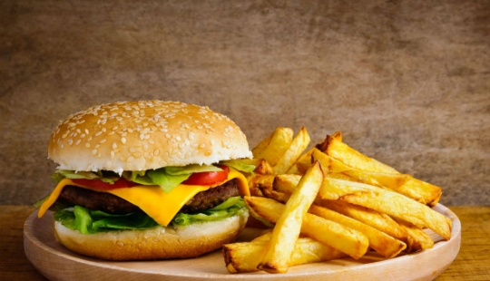 Burger: la historia de la comida tomó al mundo por la tormenta