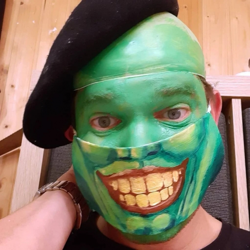 Cada día nueva máscara: desafío artista Austriaco sigue!