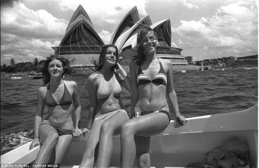 Chicas en bikini, la libertad y el desempleo: ¿cómo vivir en Australia en los años 70