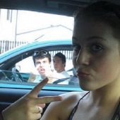 Citizens, check your selfie, before you share them online!