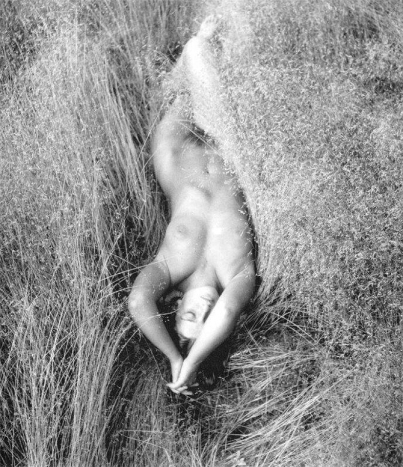Classic erotica from the Soviet Lithuanian photographer Rimantas Dichavicius