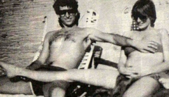 Collection of archival footage, each of which tells a single story Collection of archival footage, each of which tells a single story