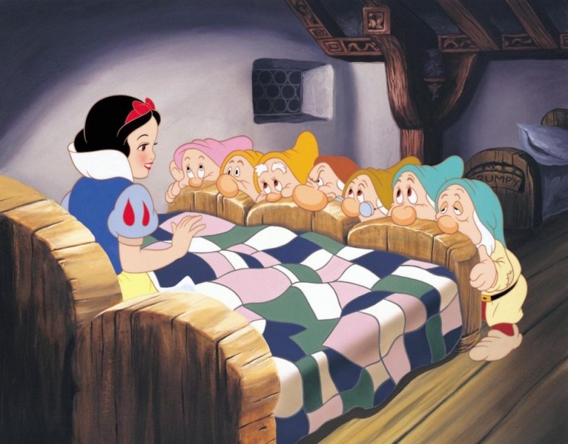 Colored Mermaid, the sister of "Snow white" and other remakes of classic cartoons from Disney