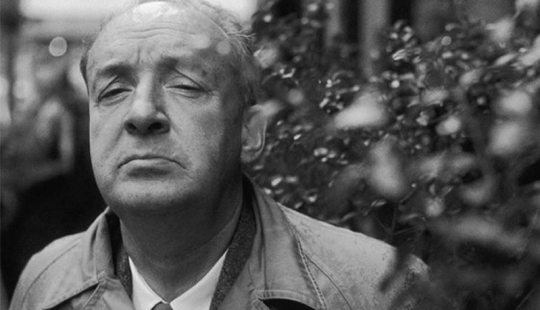 Como es bien conocido de los escritores se vieron obligados yo a trabajar