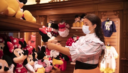 Cuento por las reglas de la pandemia: Disneyland París abre sus puertas a los visitantes