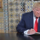 De cómo las imágenes de la política Norteamericana, para crear la ilusión de diamantes en bruto de la actividad