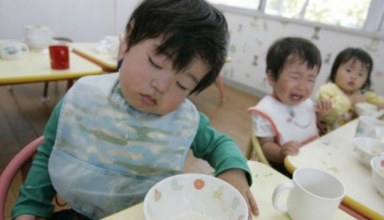 El arroz y el pescado como parte de la educación: de cómo los Japoneses a los niños a aprender a comer bien