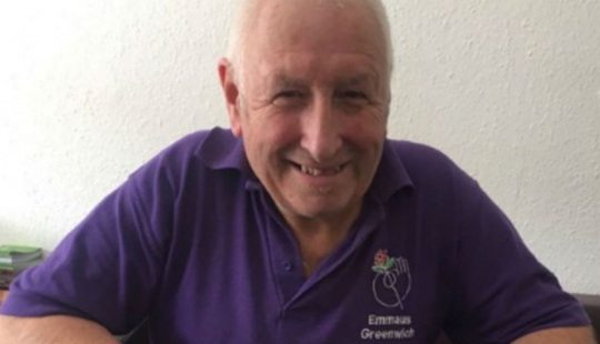 El Británico se alejó de la mujer pendenciera del bosque y ahora está completamente feliz El Británico se alejó de la mujer pendenciera del bosque y ahora está completamente feliz