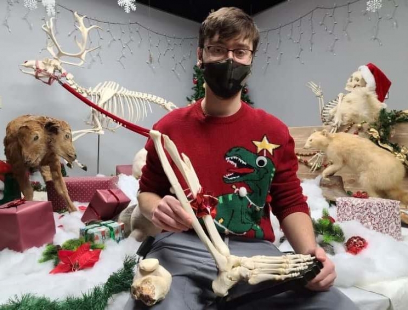 El chico de Canadá recibió un regalo de Navidad propio pie