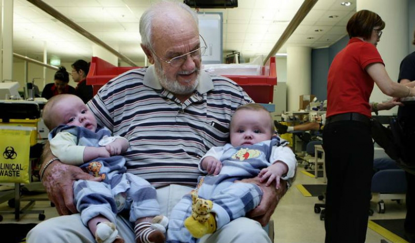 El hombre con la sangre Dorada: como el Aussie salvó la vida de dos millones de bebés