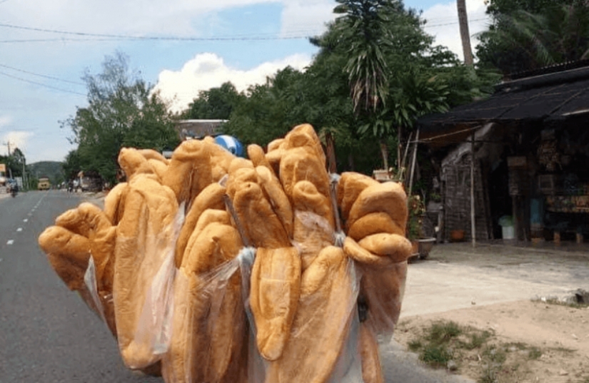 El más grande de pan en el mundo al horno en Vietnam